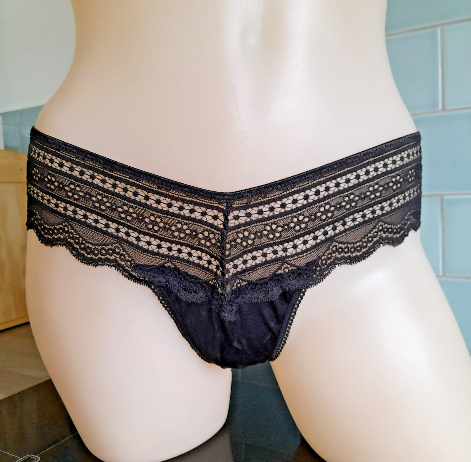 Atlantis DELIGHT Black/Pink Lace Hipster Thong Silky Touch 3719