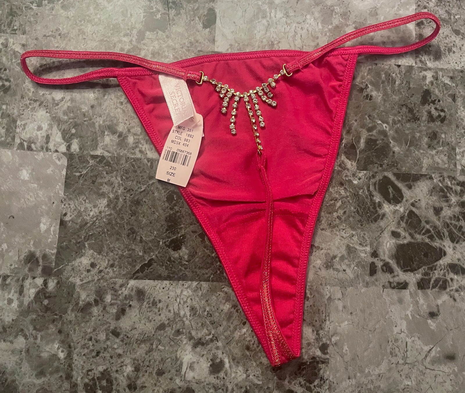 NWT VICTORIA’S SECRET MEDIUM PINK RHINESTONE CHAIN VINTAGE RARE V STRING PANTIES
