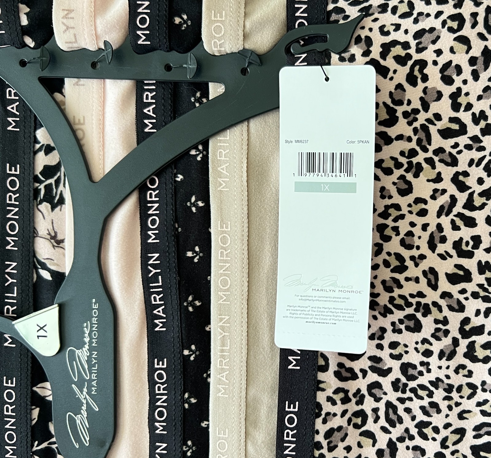 NWT 5 pairs Marilyn Monroe Size L, 1X Super Soft Briefs Panties Black Beige Poly