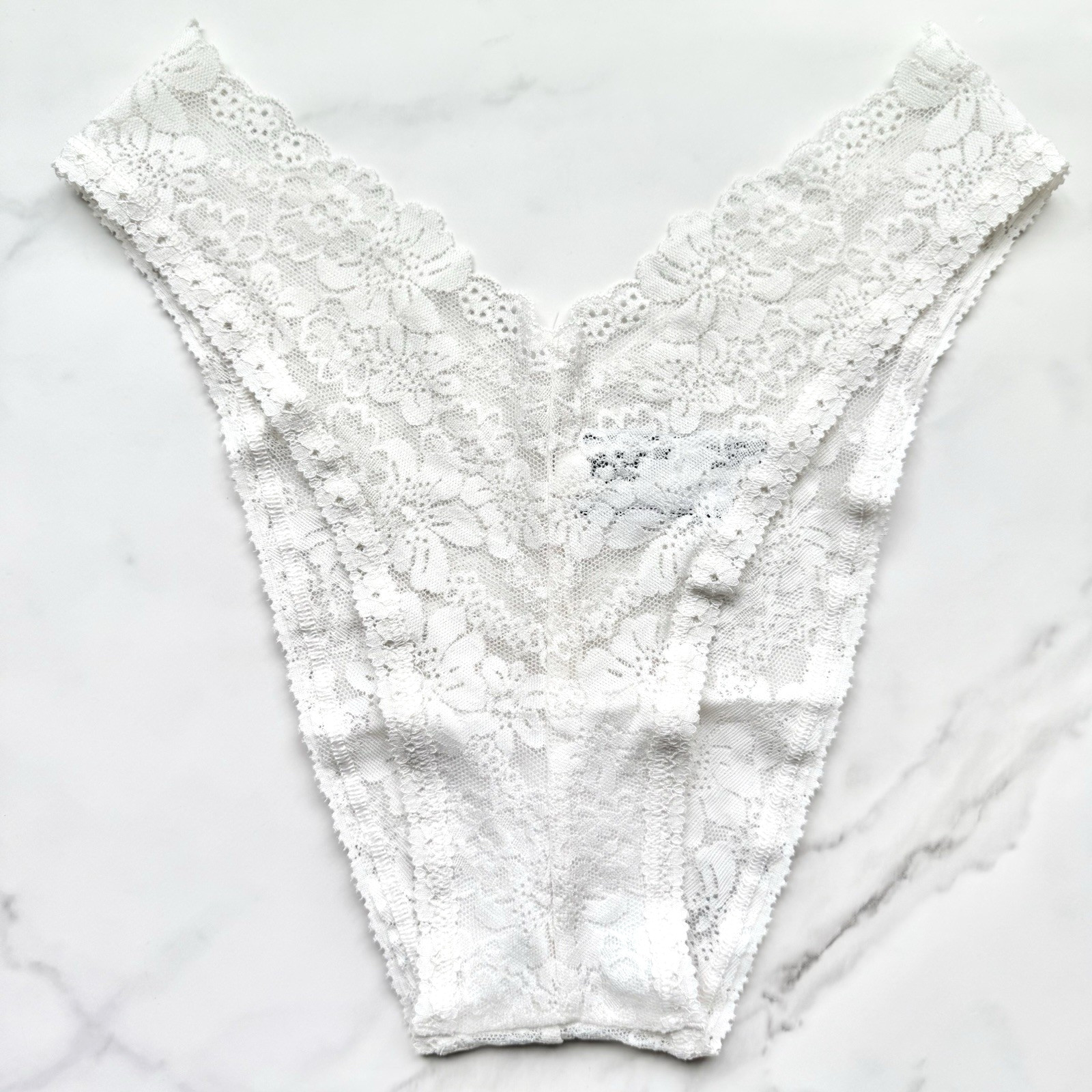 PINK Victoria’s Secret Wink V-Front Lace Brazilian Panty Coconut White SZ S/M/XL