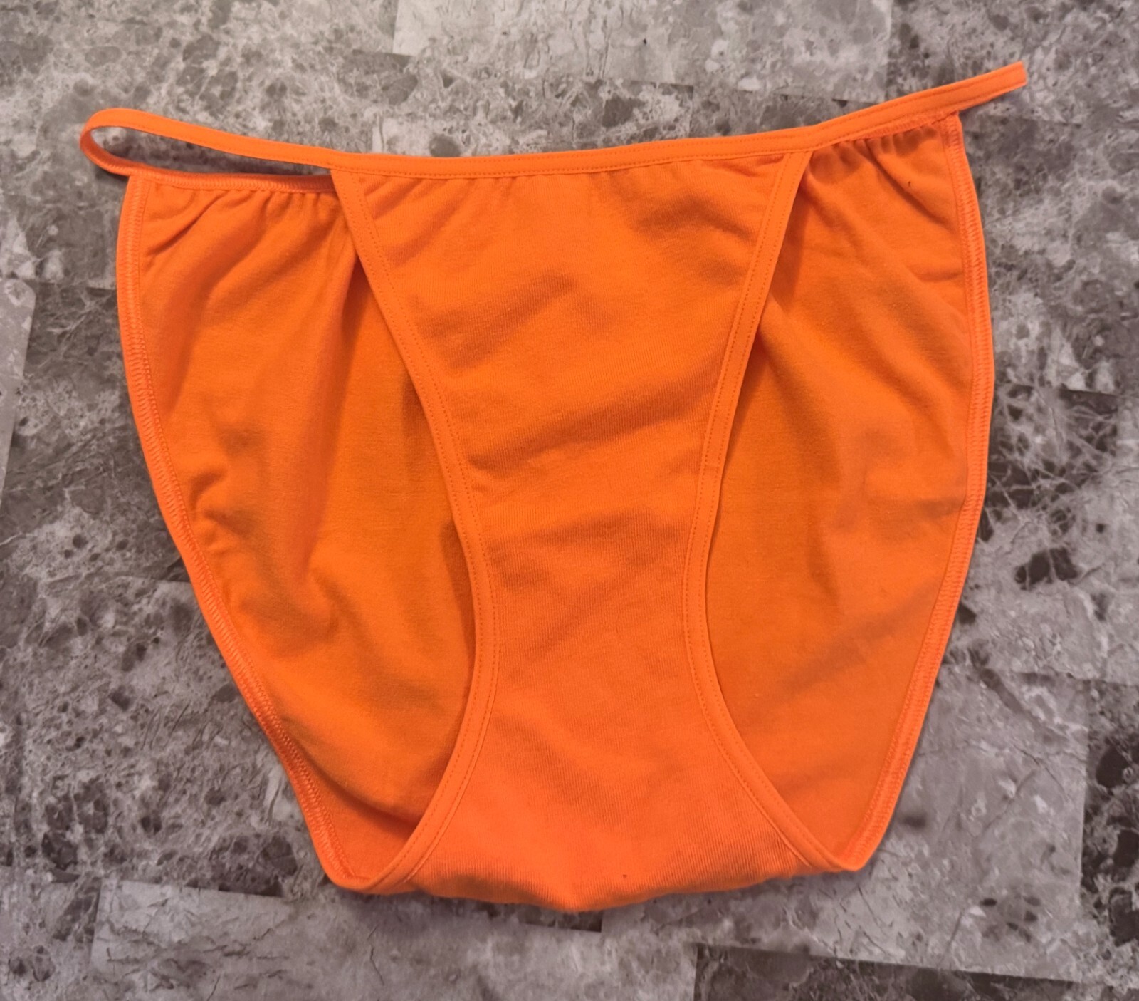 NWOT VICTORIA’S SECRET PINK XS ORANGE VINTAGE RARE STRING BIKINI PANTIES 2003