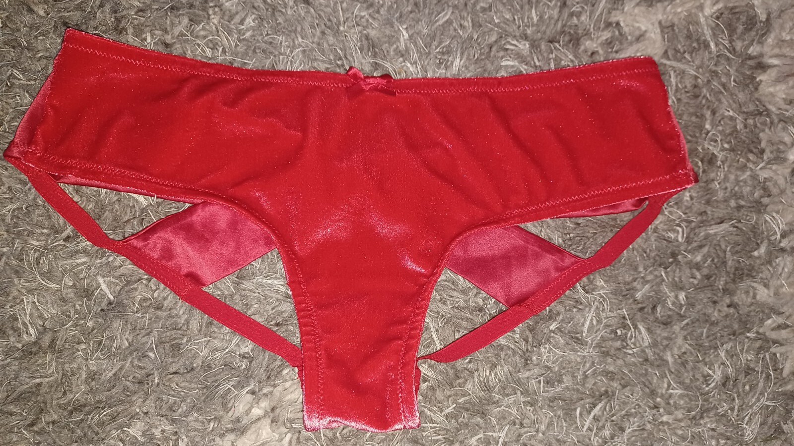 Vs Very sexy velvet cut out bow back Cheeky Panty BRAND NEW SIZE Medium Red