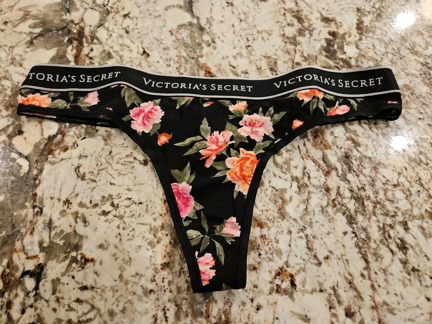 NWT Victoria’s Secret Black & Pink Floral Thick Waistband Thong Panties Large