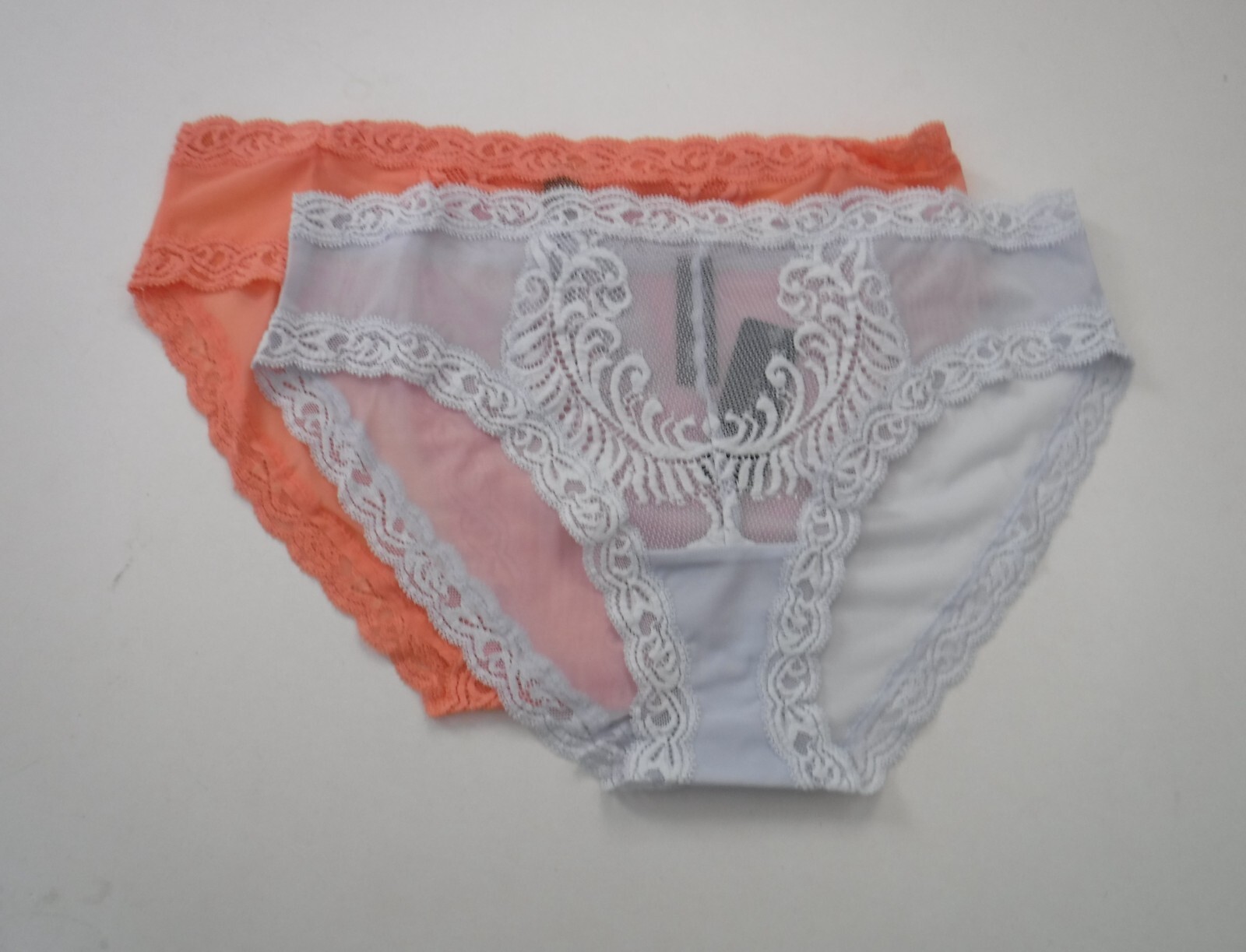 Natori Feathers Hipster Panty 753023 S, M, L, XL MSRP $30.00 -$32.00 NWT