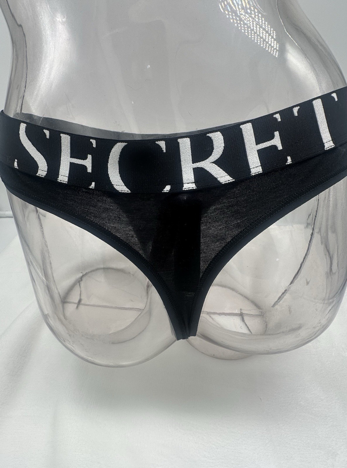 NWT VICTORIA’S SECRET 🌹EXPLODED BLACK🌹 XSMALL THONG