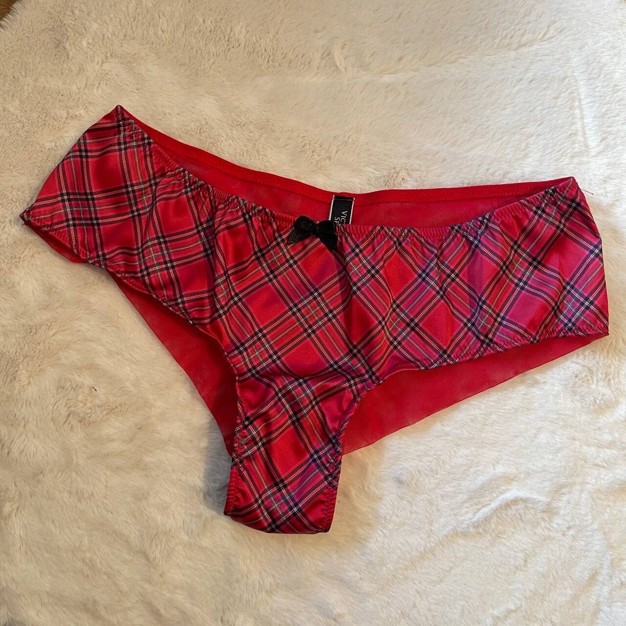 NIB Victoria’s Secret Cheeky Satin and Mesh 3-pack panty box Bundle Set size M