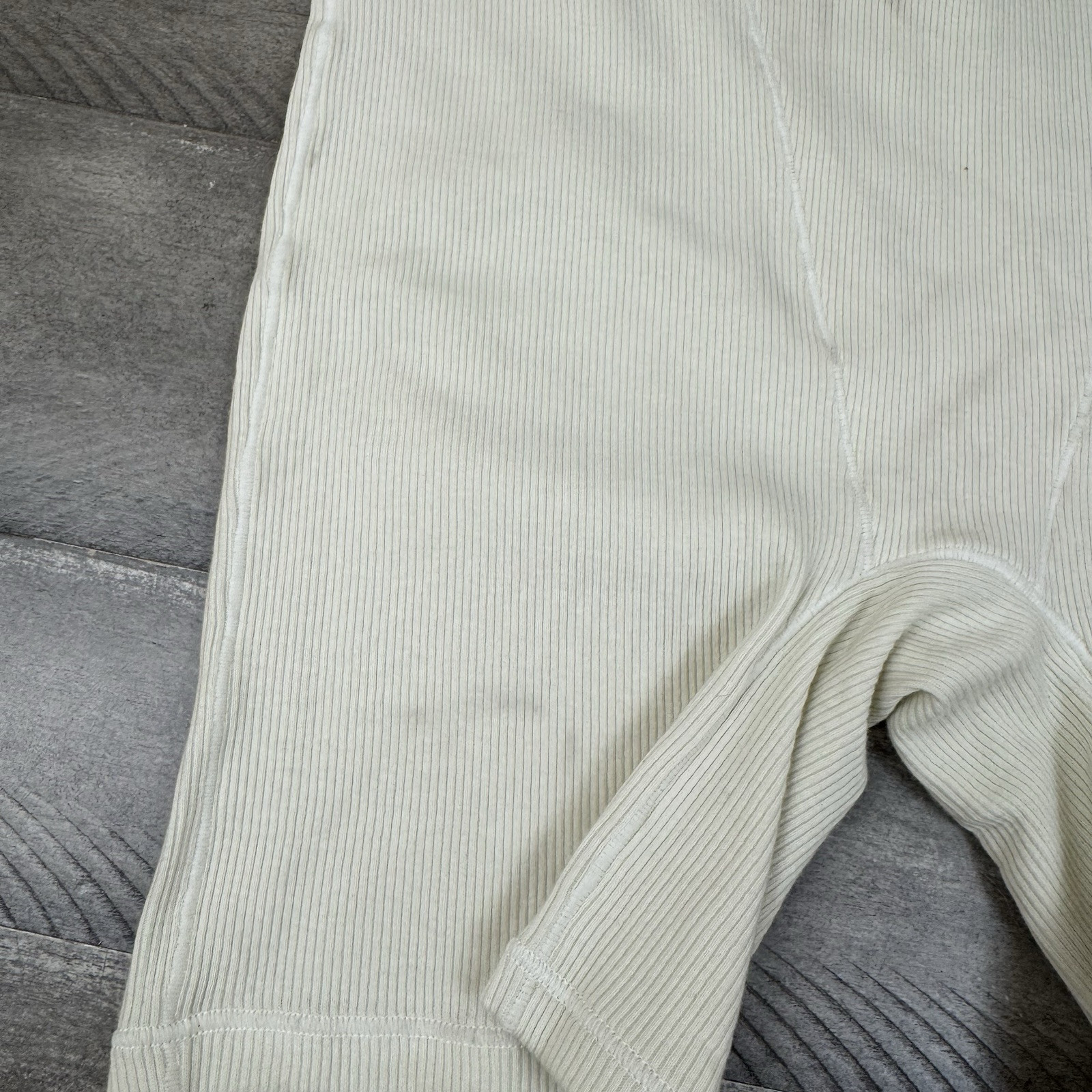 SKIMS Cotton Rib Boxer Womens Size S Breathable Soft Elastic Waistband Bone Read