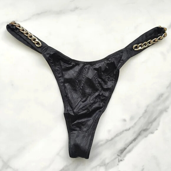Victoria’s Secret Very Sexy Chain Strap Smooth Thong Panty Black Size M/L