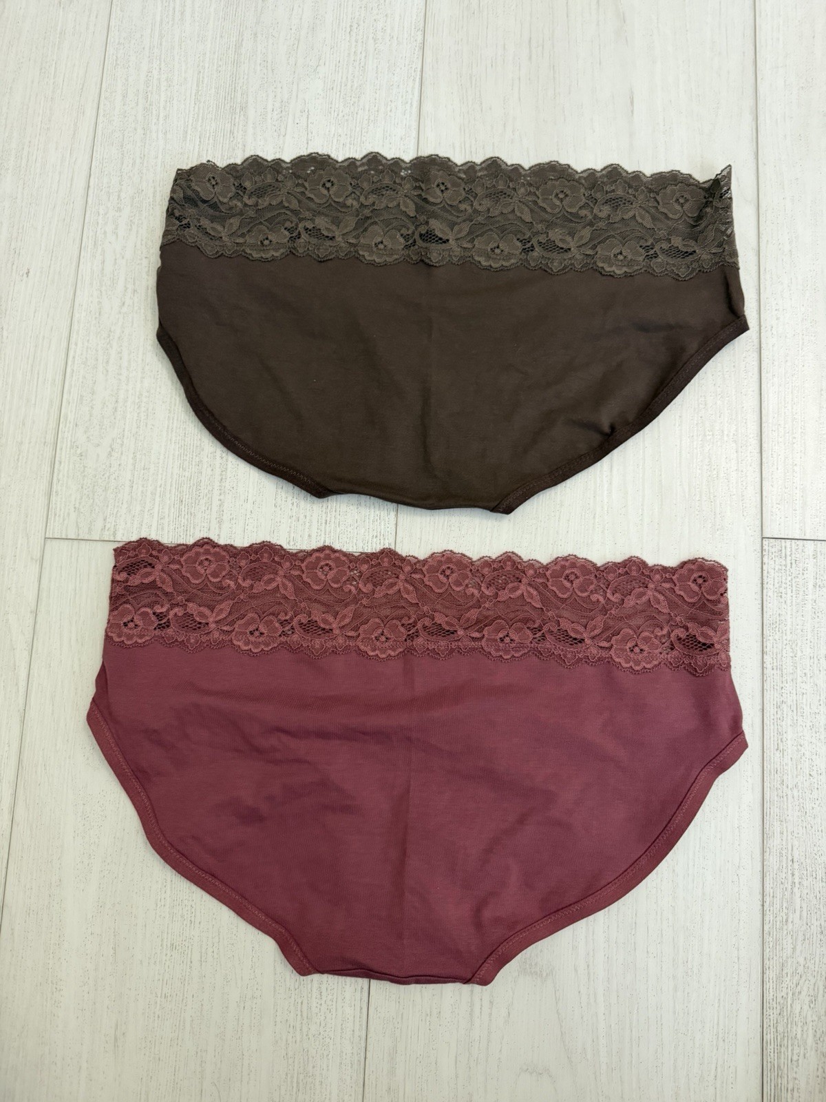 PACT Lot of 2 Lace Top Briefs Panties Sz M Organic Cotton
