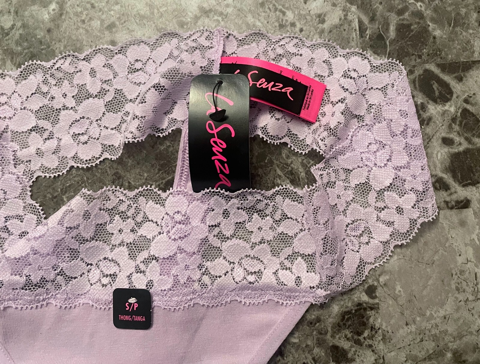 NWT LA SENZA SMALL LAVENDER PURPLE COTTON BLEND FLORAL LACE BAND THONG PANTIES