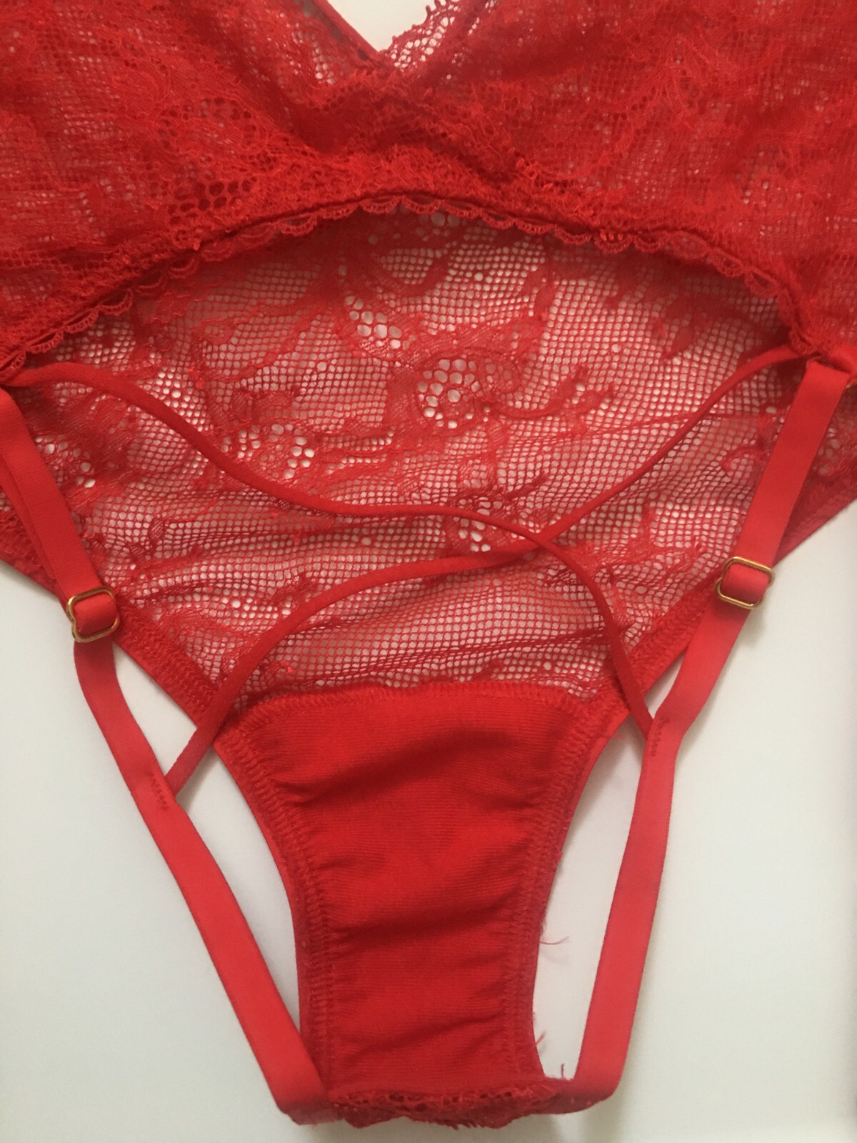 Victorias Secret Red Cheeky Panties With Garter Size L Luxe Lace High Waist NWT