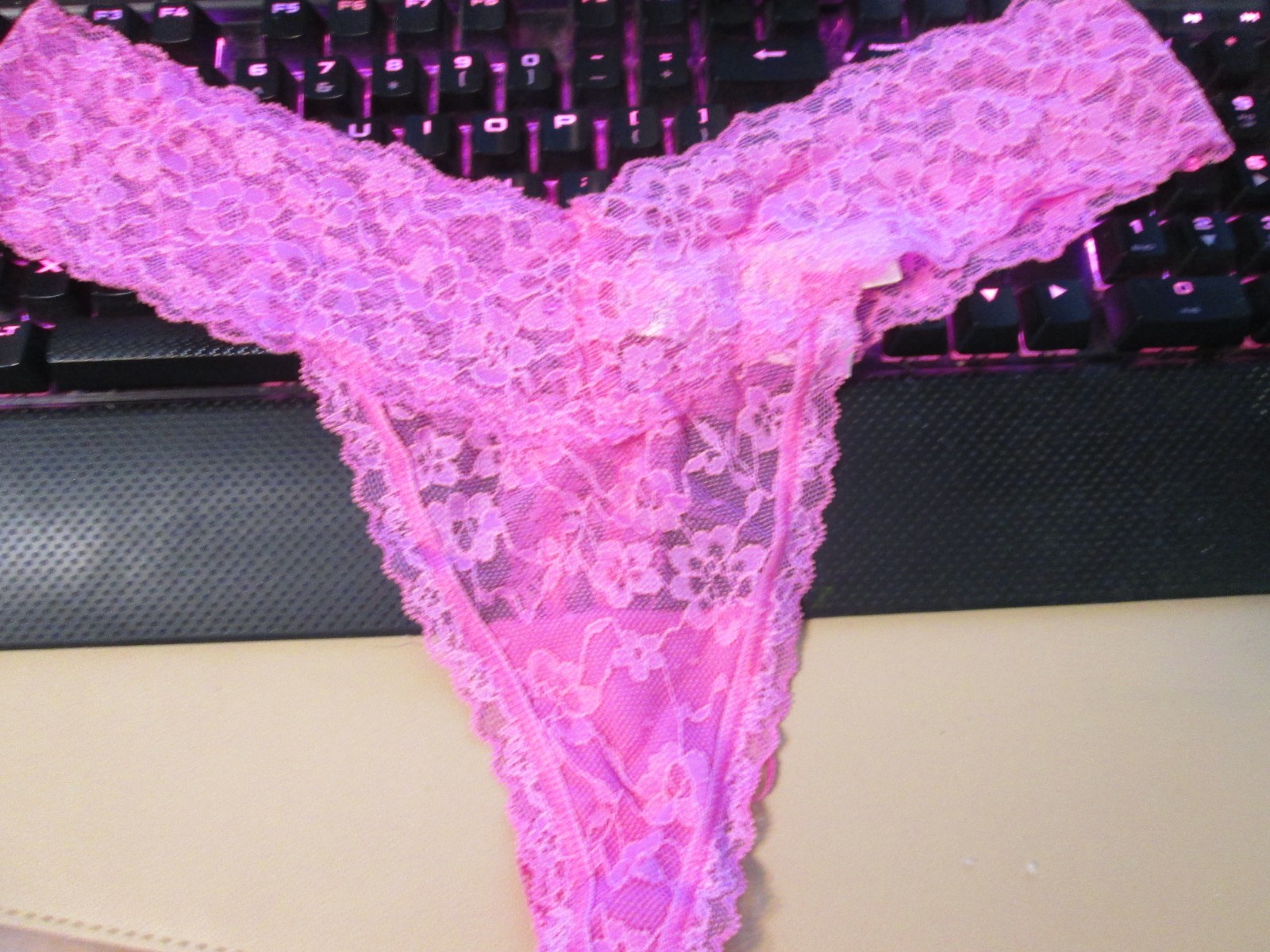 New Victoria’s Secret Lace ✅💲Discounts on 2+💲Thong ✅Size XS,OS,S,M,L✅Lace