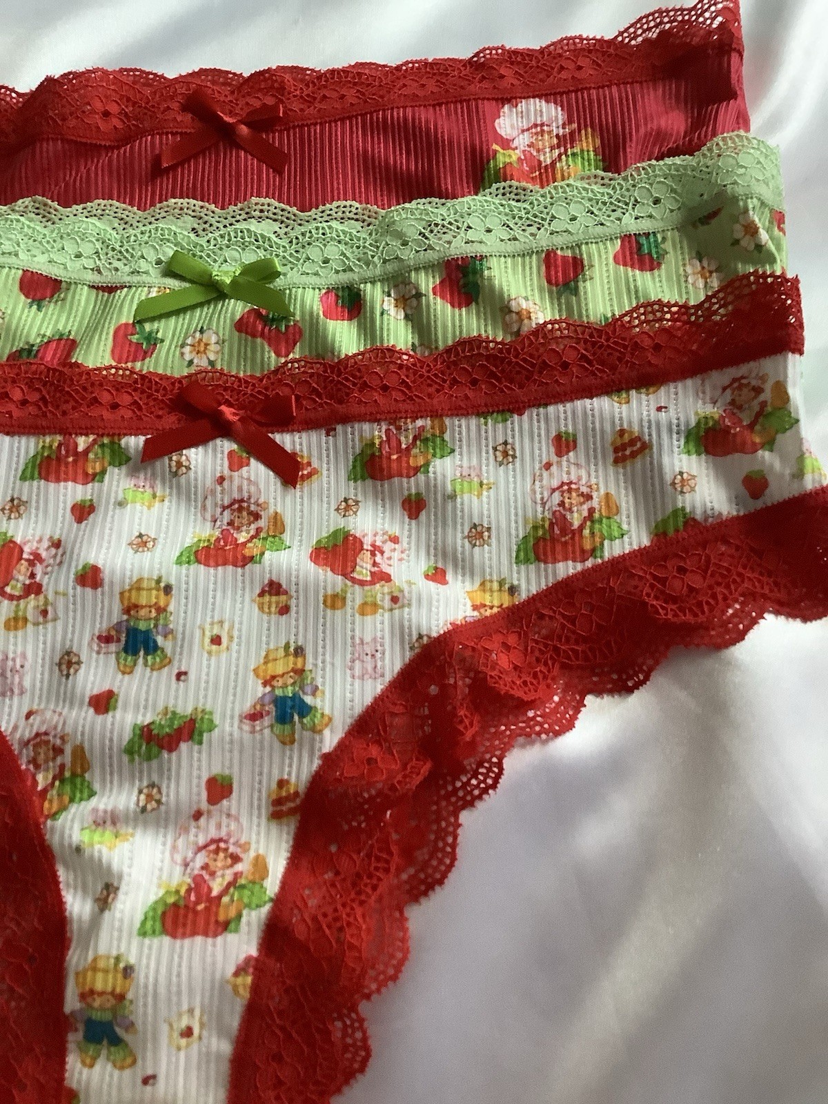 Women’s Teen Strawberry Shortcake Thong Kawaii Panties Cartoon Red 3pk. Large