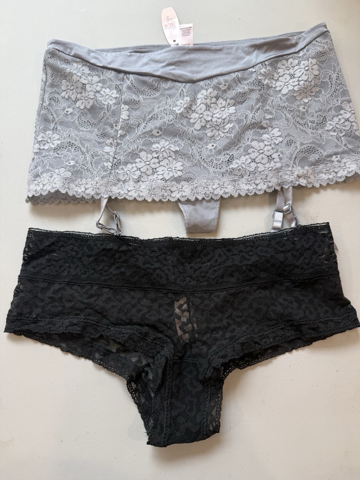 New Victorias Secret Garter Thong Combo Hipster Lacie MEDIUM Black Grey M