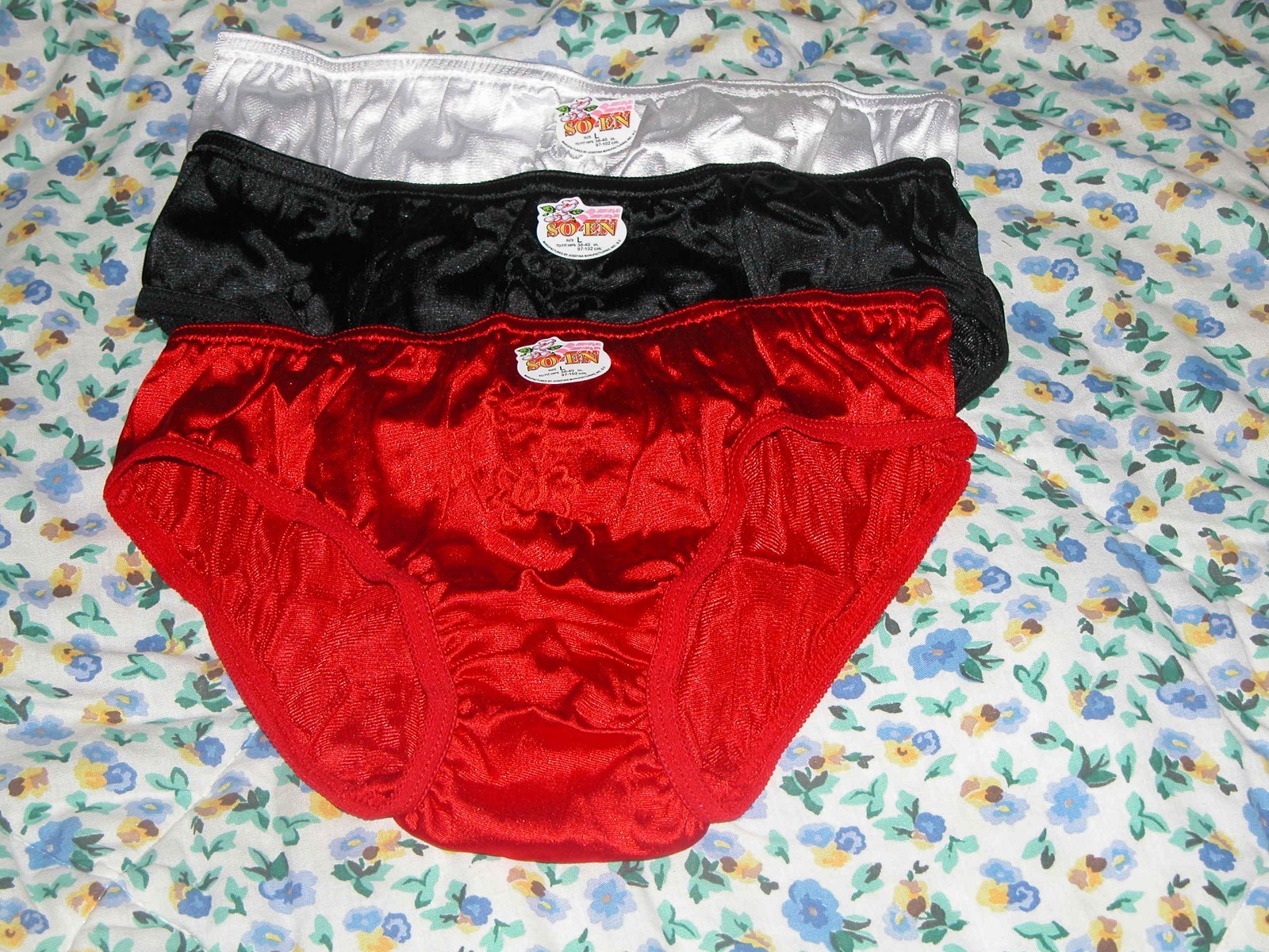 12 NYLON SOEN BIKINI PANTIES NWT SMALL