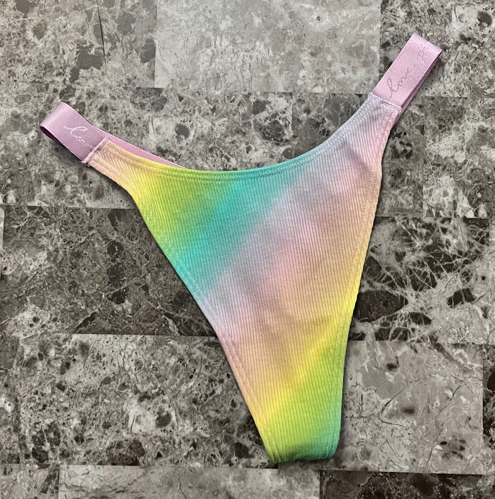 NWT VICTORIA’S SECRET PINK OMBRE STRIPE RIBBED LOGO HIGH LEG THONG PANTIES