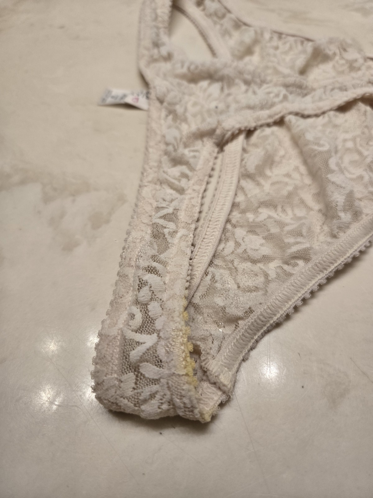Victoria’s Secret 1990s Vintage Lace Thong x2 Size Medium 1997