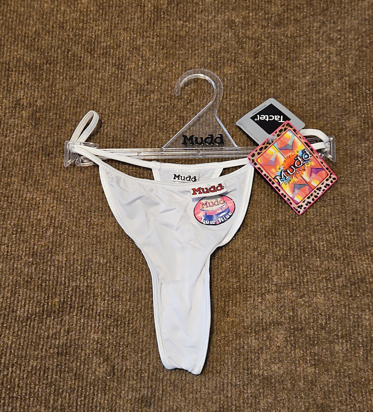 MUDD Intimates Women’s Low Rise Thong Panties Medium, White NWT (Tactel Fibre)