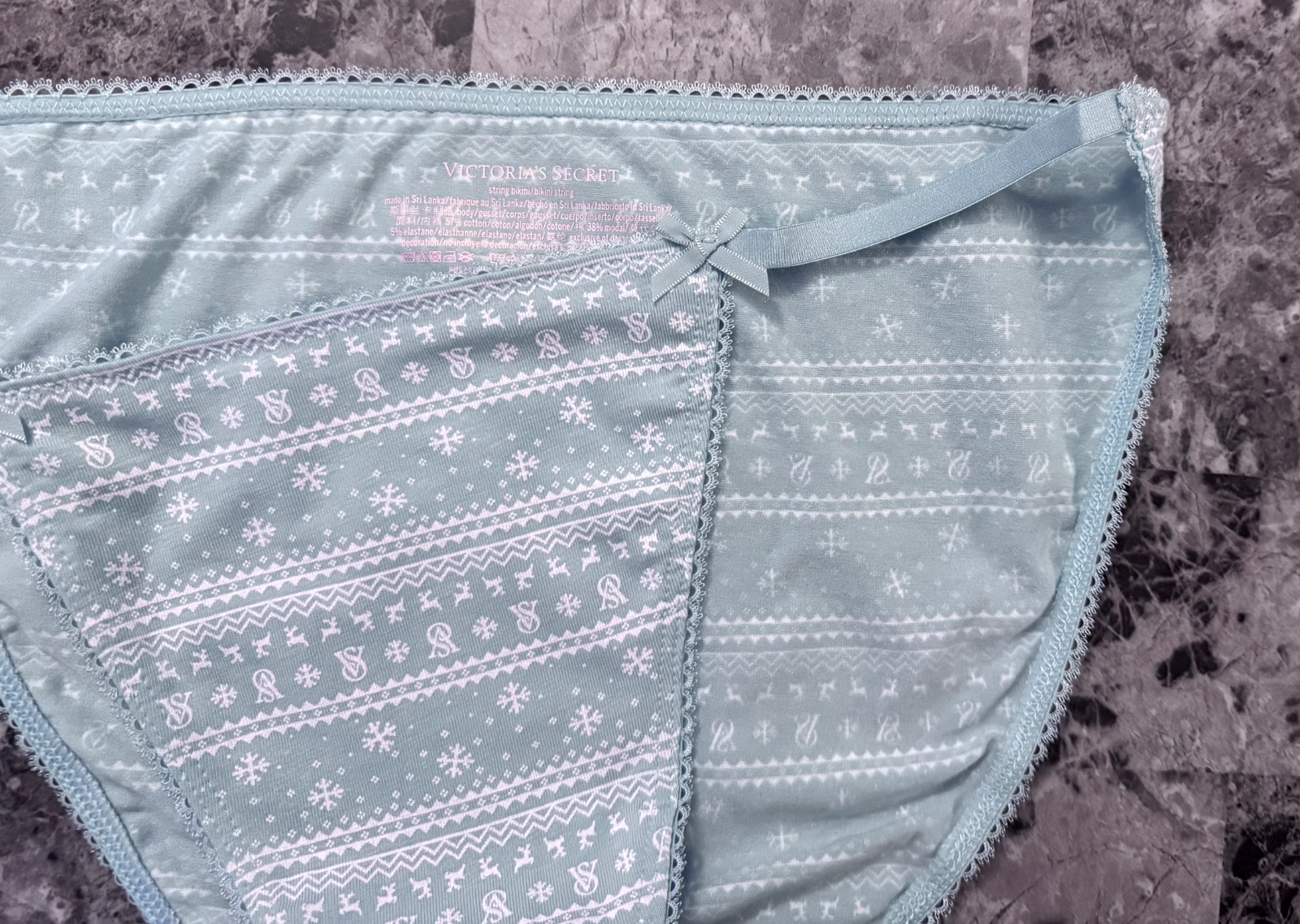 NWOT VICTORIA’S SECRET AQUA FAIR ISLE SNOWFLAKE PICOT TRIM STRING BIKINI PANTIES