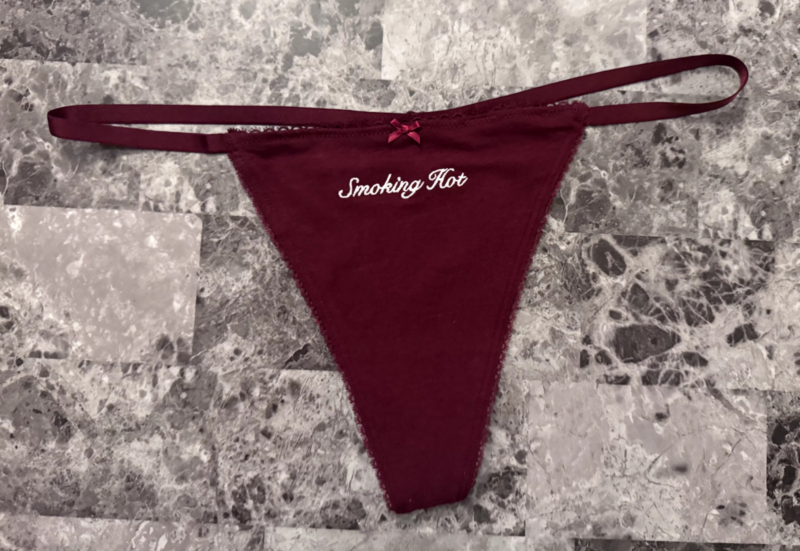 NWOT VICTORIA’S SECRET BURGUNDY SMOKING HOT HEART BACK PICOT V STRING PANTIES