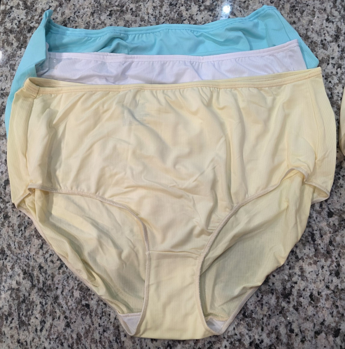Hanes Cool Comfort Womens Briefs 6ct Size 10 /3 XL NEW Tagless