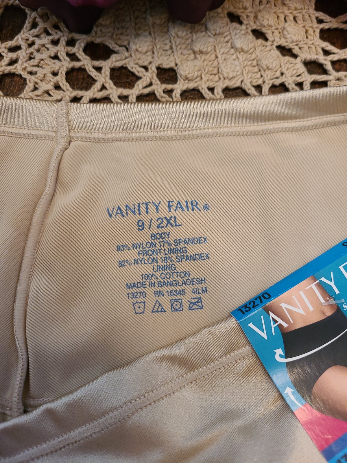 2XL VANITY FAIR 360* Smoothing Comfort Rear Lift Shaper Brief Panty NWT $15.00