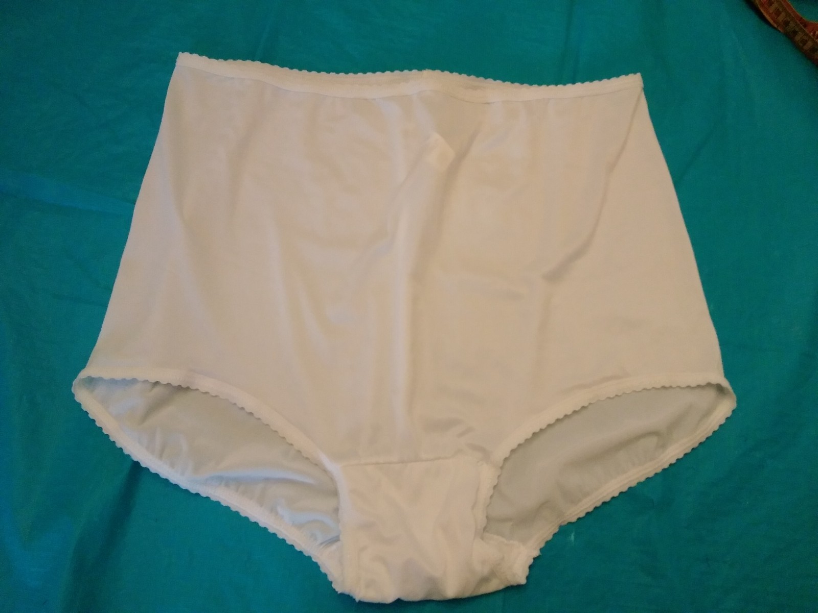 Bali Skimp Skamp Brief 2633 Womens 2XL Nude White Granny Panties