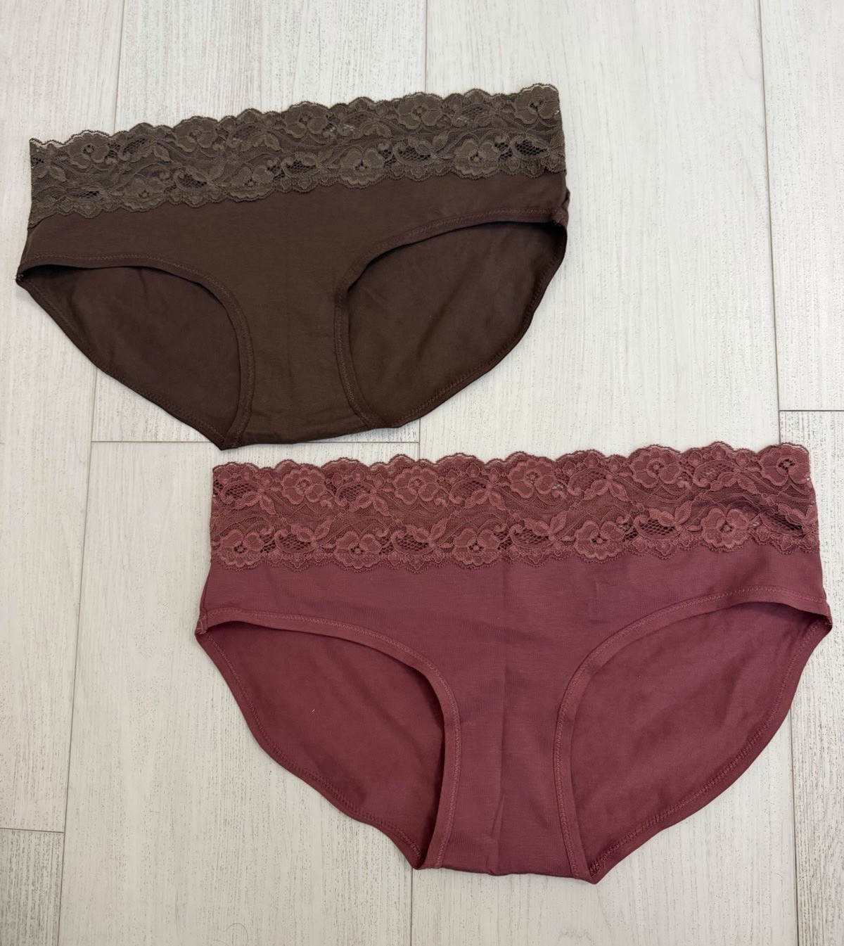 PACT Lot of 2 Lace Top Briefs Panties Sz M Organic Cotton