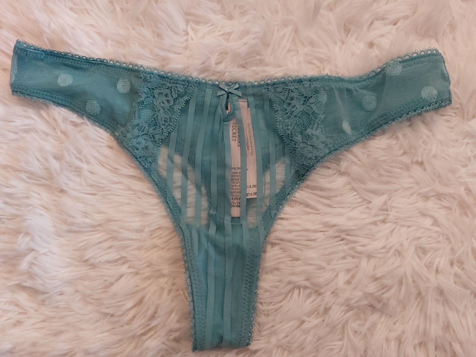 NWT VICTORIA SECRET The Lacie Lacie Sheer Heritage Thong Panty Medium (A3)