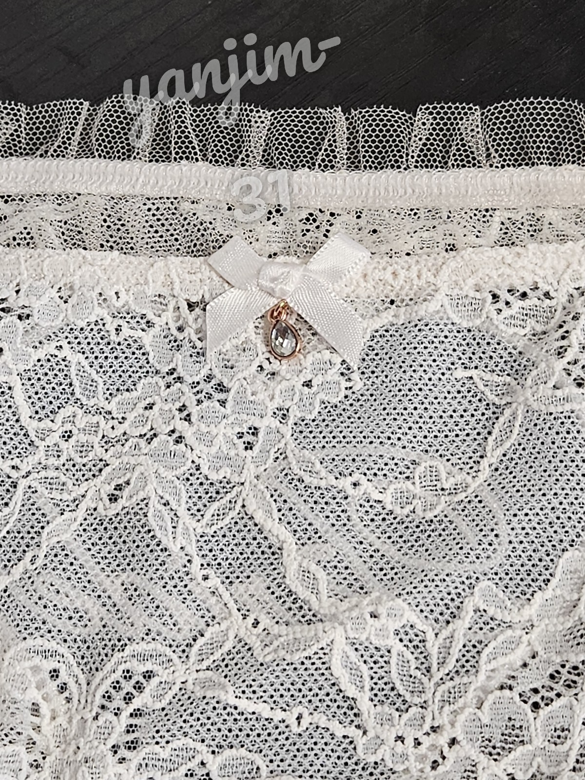 VICTORIA SECRET BRIDE RUFFLE CHEEKINI PANTY – M – BRIDAL COLLECTION- NEW