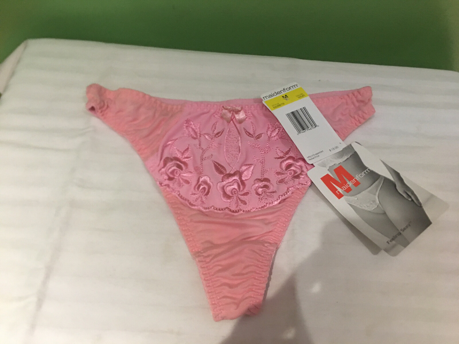 NWT MAIDENFORM WOMEN’S FEELING SEXY PINK FLORAL THONG SIZE MEDIUM SHIPS FREE