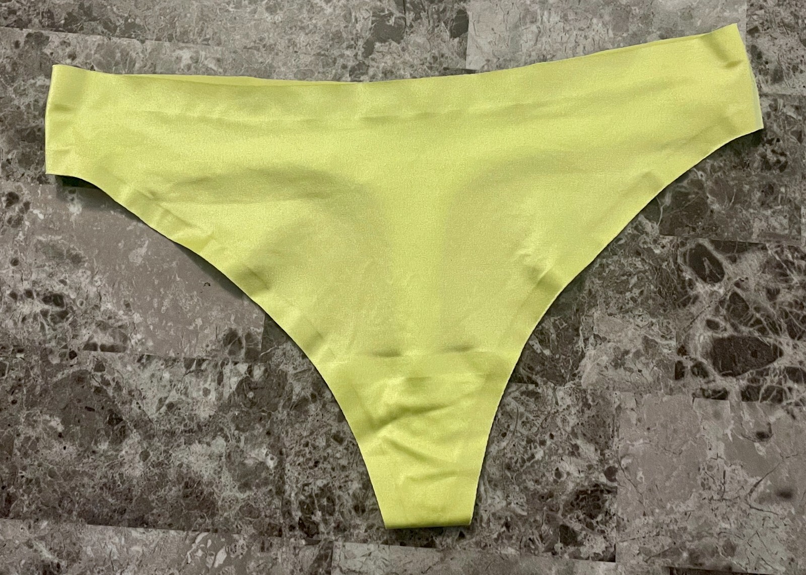 NWOT VICTORIA’S SECRET L CITRON SMOOTH THICK VINTAGE RARE NO SHOW THONG PANTIES