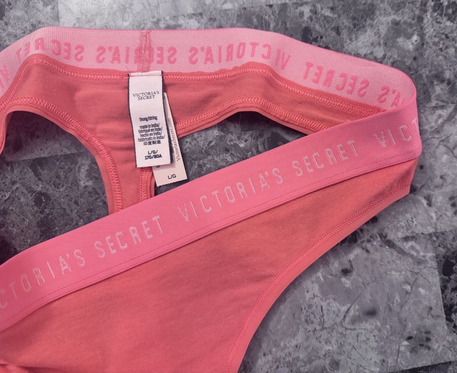 NWT VICTORIA’S SECRET LARGE CORAL SALMON THICK LOGO WAISTBAND RARE THONG PANTIES