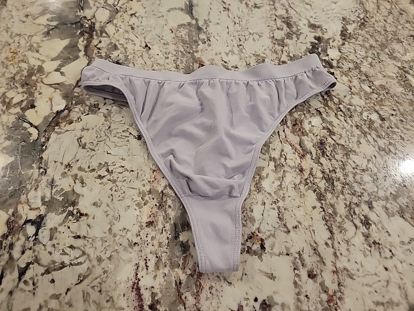 True Vintage 1999 VICTORIA’S SECRET BBV Body By Victoria Thong Smooth Stretch