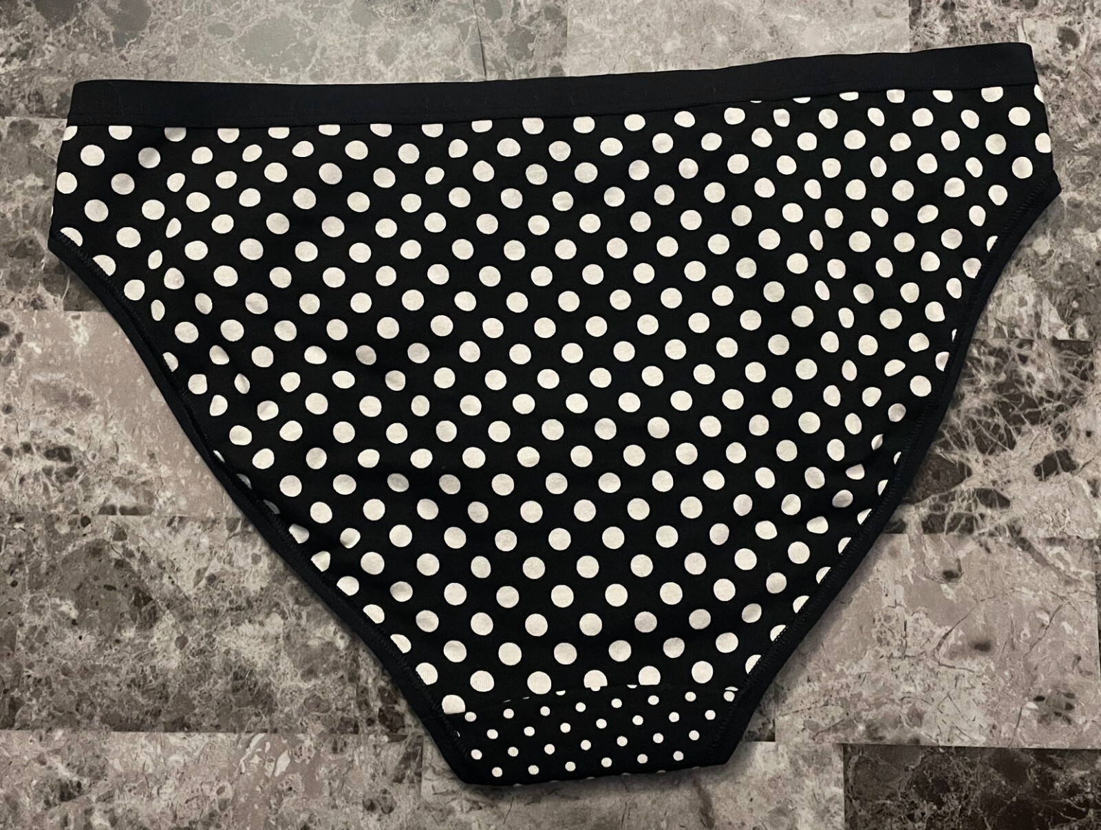VICTORIA’S SECRET XL BLACK WHITE POLKA DOT LIGHTWEIGHT LOGO BAND BIKINI PANTIES