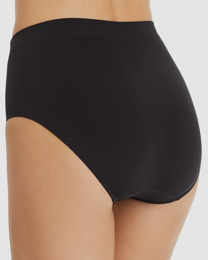 $25 Wacoal Women’s Black Solid Stretch Smooth Seamless Brief Panty Size 5/S