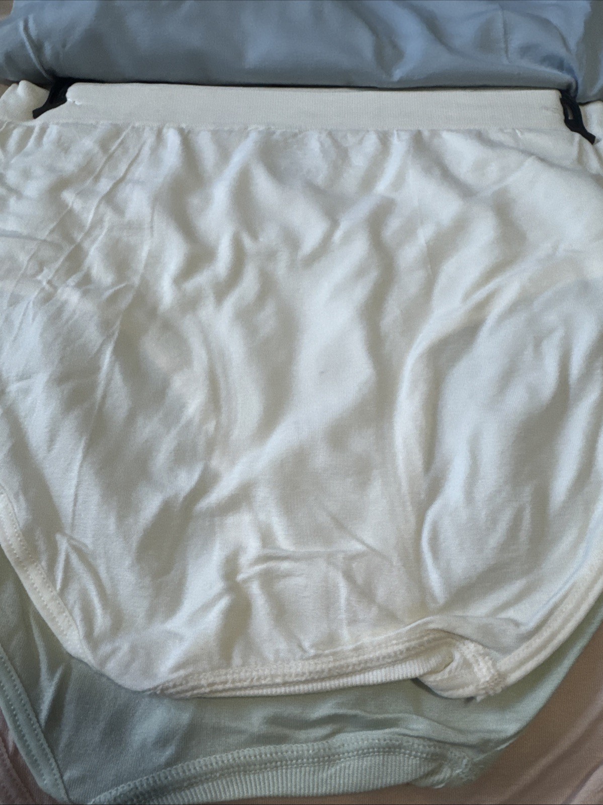 Attributes Seamless 4-Way Stretch Full Briefs 5-Pack Medium Panties Underwear