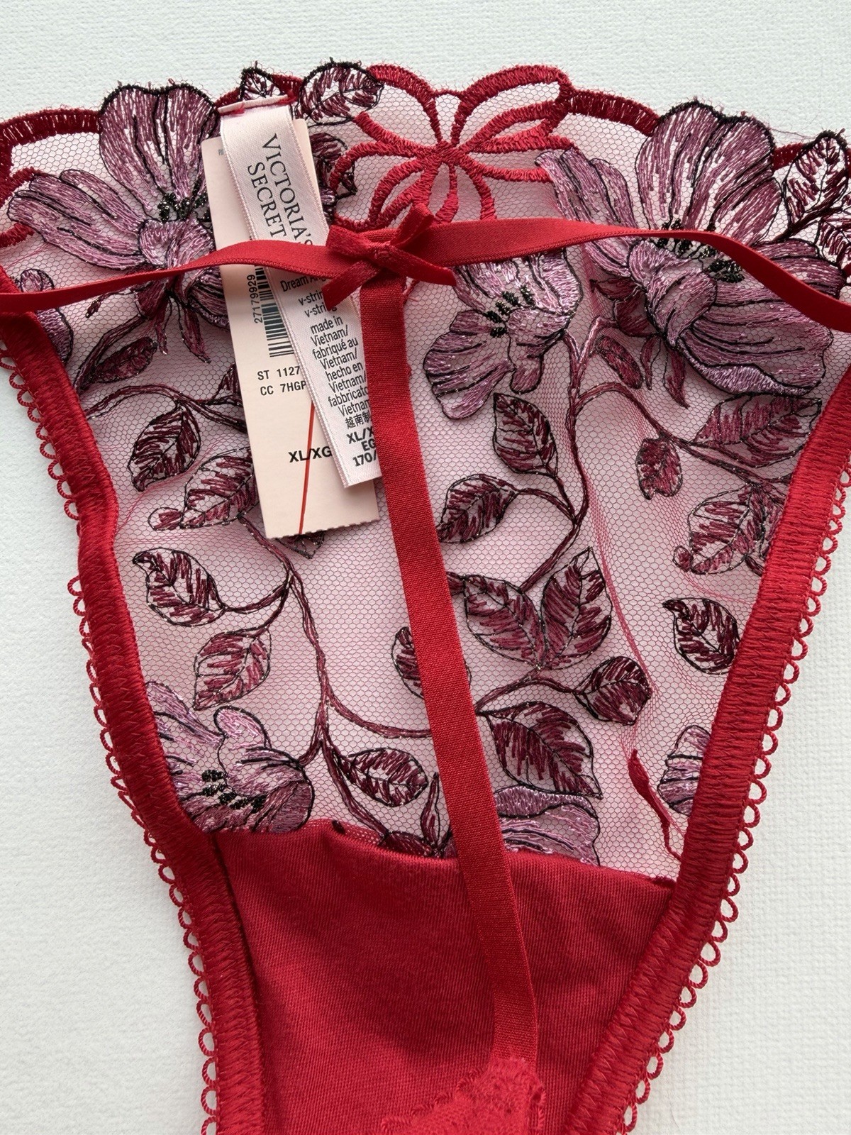 new nwt Victoria’s Secret beautiful bows embroidery v string dream angels XL