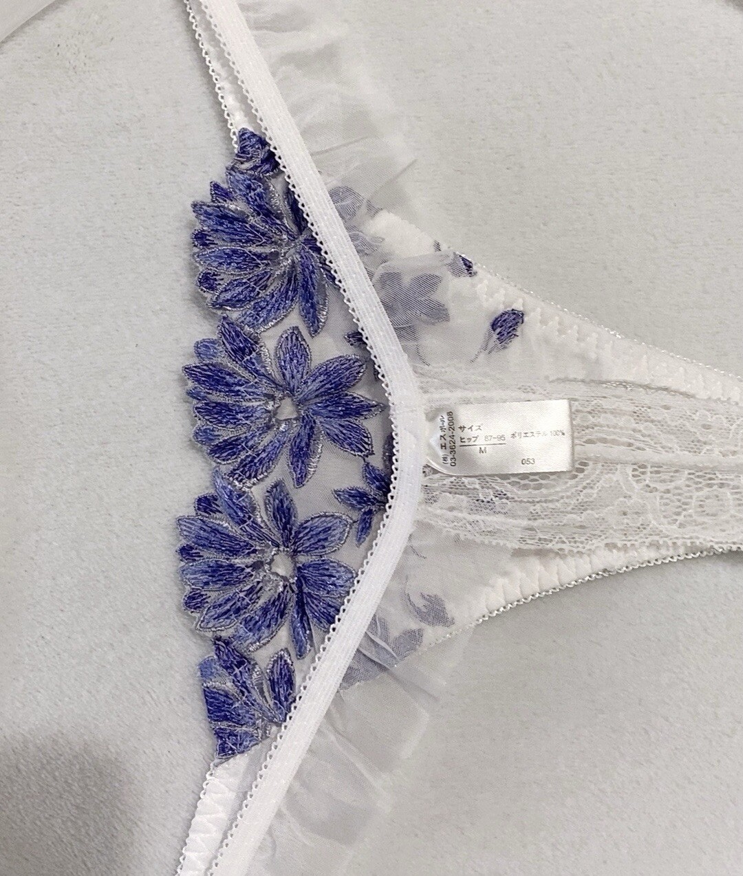 US-S, M/JP-M Japanese Brand Floral Embroidered Mesh Lace Ruffle Thong