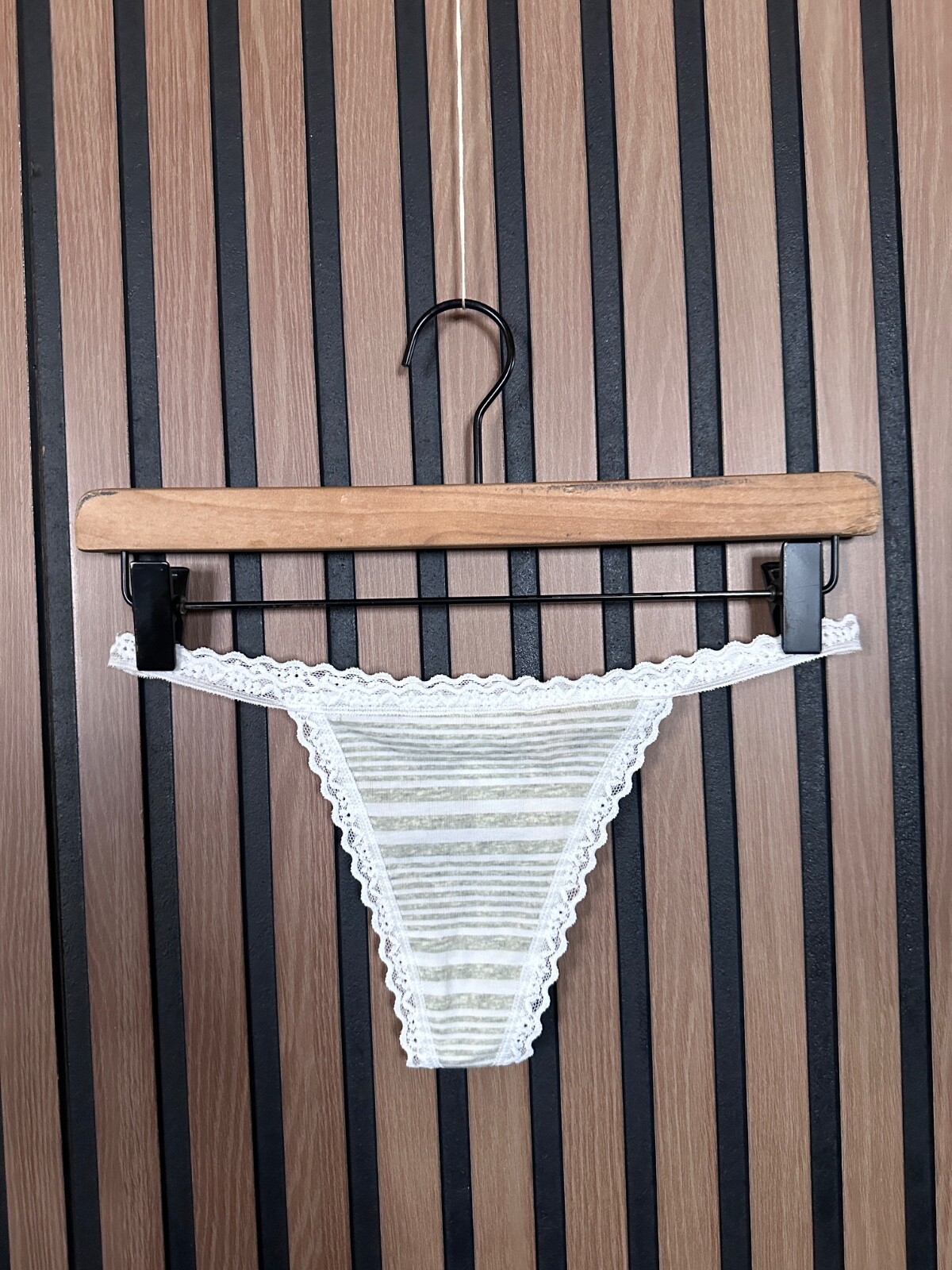 Victoria’s Secret V String Medium White Gray Striped Lace Trim Thong Panties