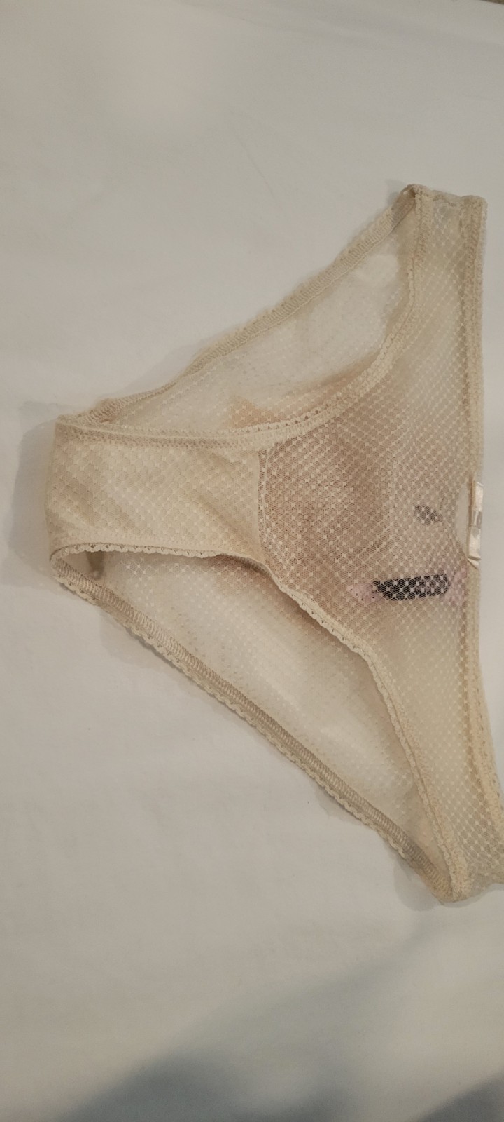 Victoria’s Secret Sexy Little Things Beige Lace Front & Back Bow Bikini Panties