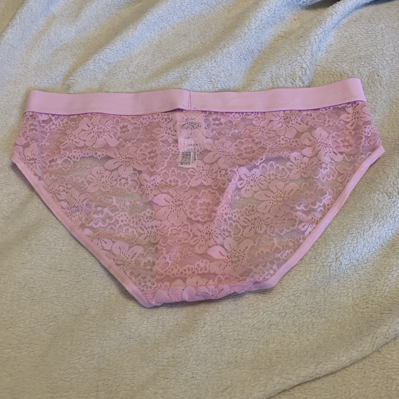 Victorias Secret PINK Hiphugger / Hipster Panties Shine Patch Pink Lace M NWT’s