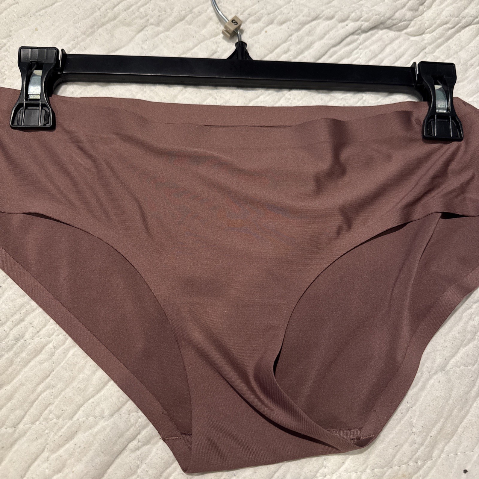 Danskin 1-Pack Women’s Seamless Briefs Underwear Size Medium Brown Polyester