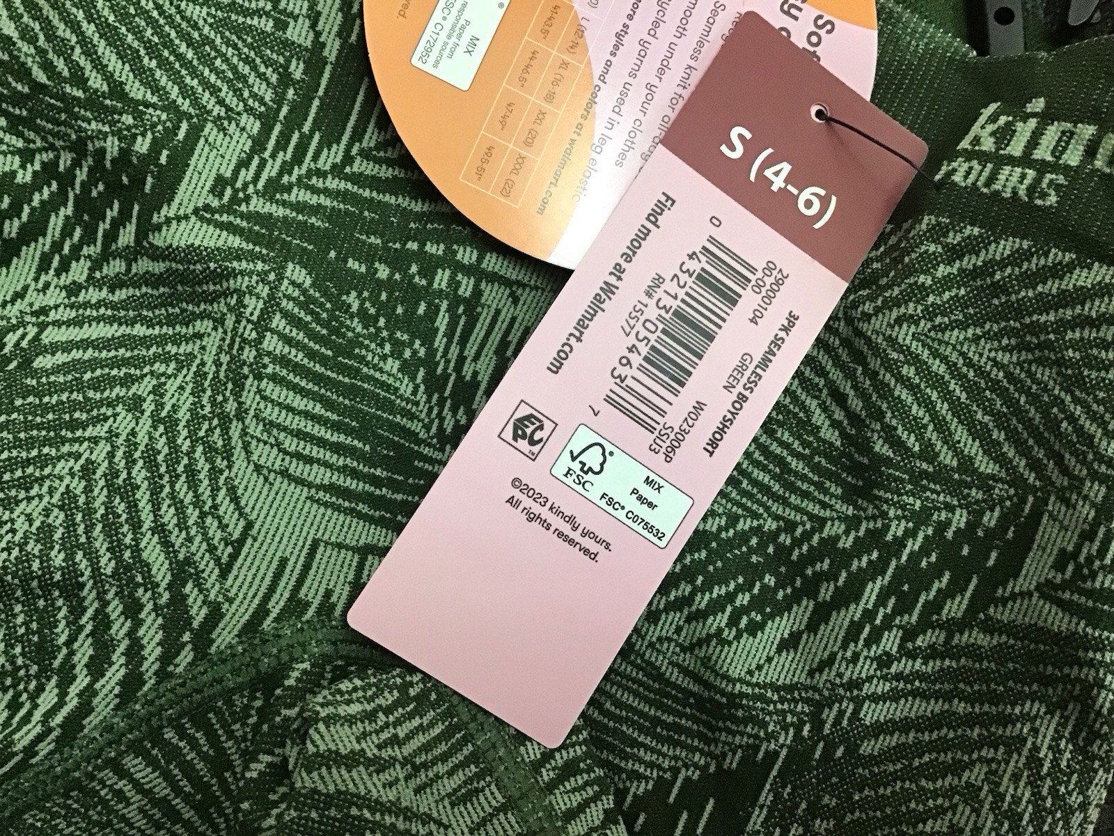 New TWO 3-Pack —-6 Pairs Kindly Yours Seamless Boyshort Panties S 4/6 (C29-2)