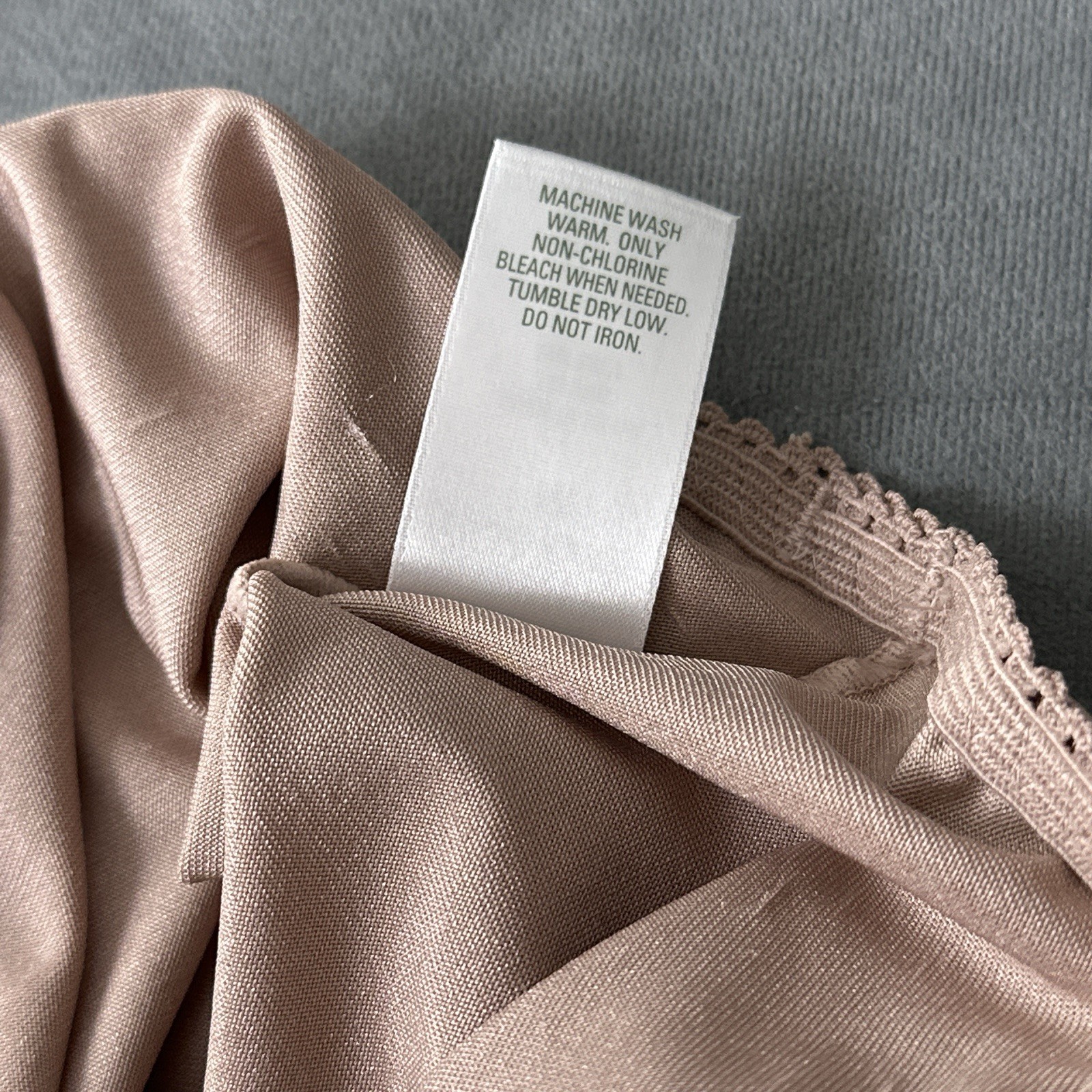 Underscore Light Control Everyday Brief Size Medium 6 Second Skin Satin Taupe