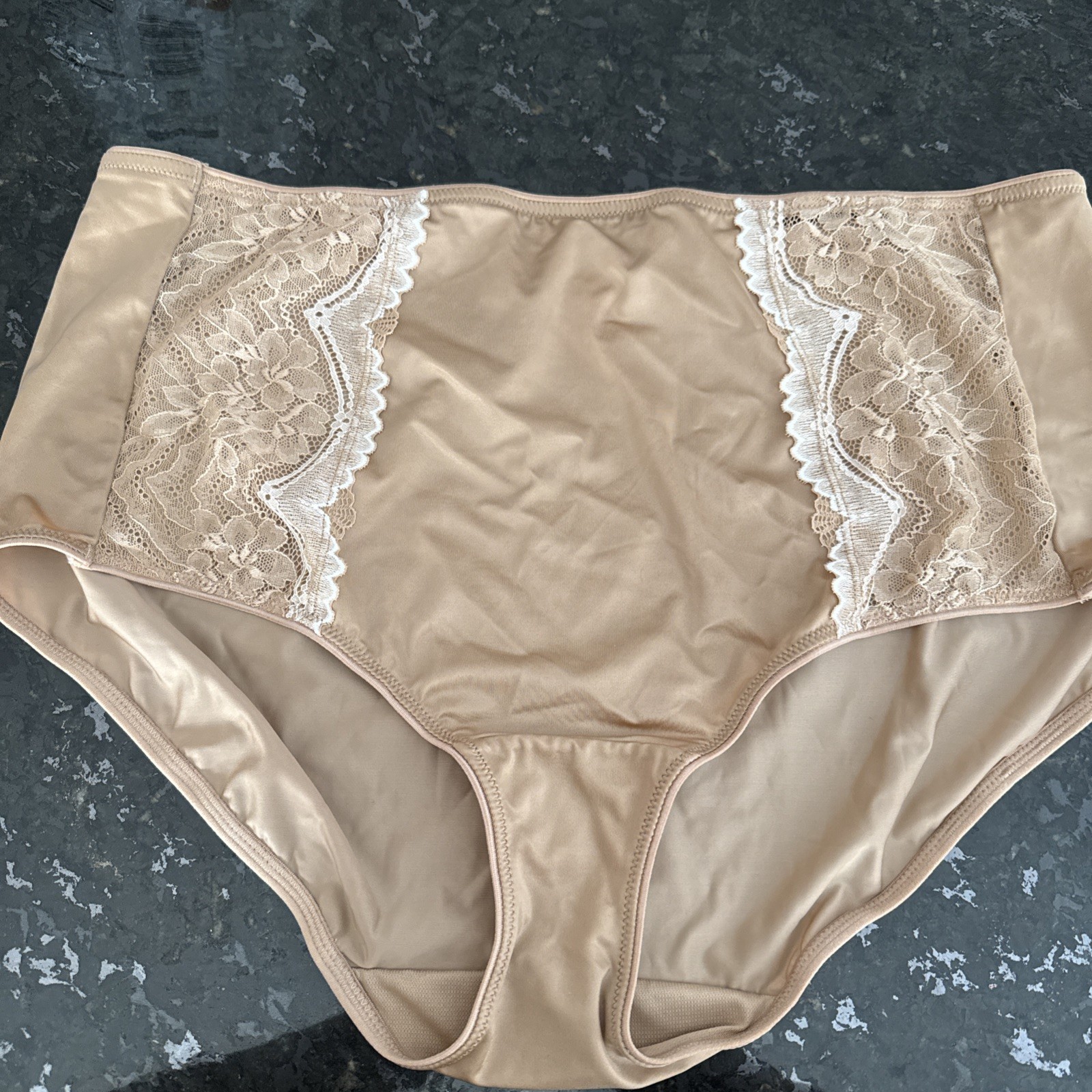 Breezies Women’s Plus Sz Panties 1X Silky Nylon Support Lace Brief Granny Panty