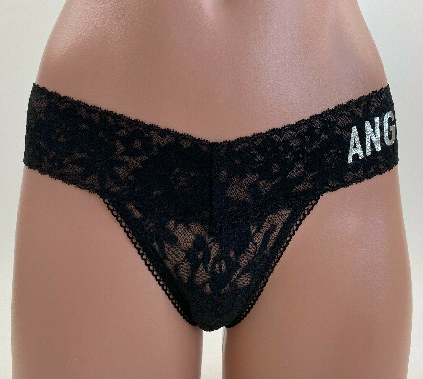 Victoria’s Secret Angel Printed Lace Thong / String – Black – Size M – NWT