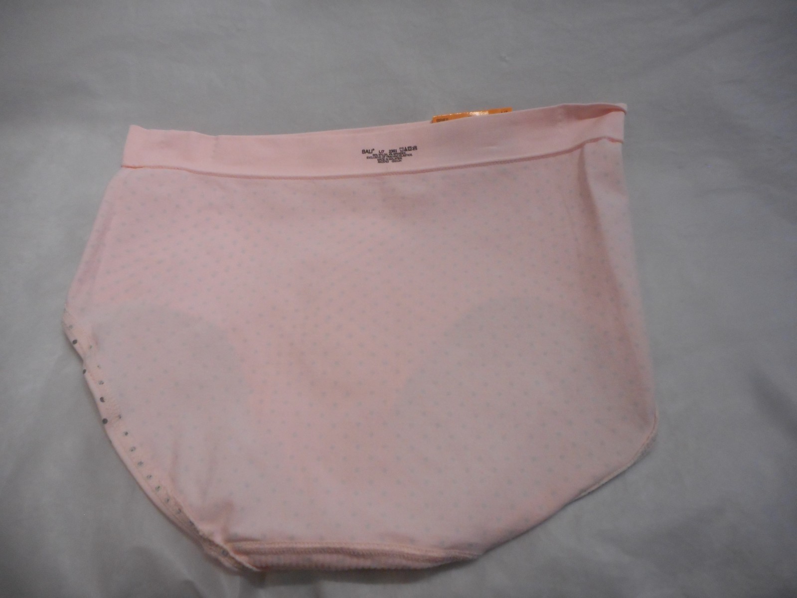 Bali women’s Pink Polk a Dot One Smooth U Brief Panty Large/7