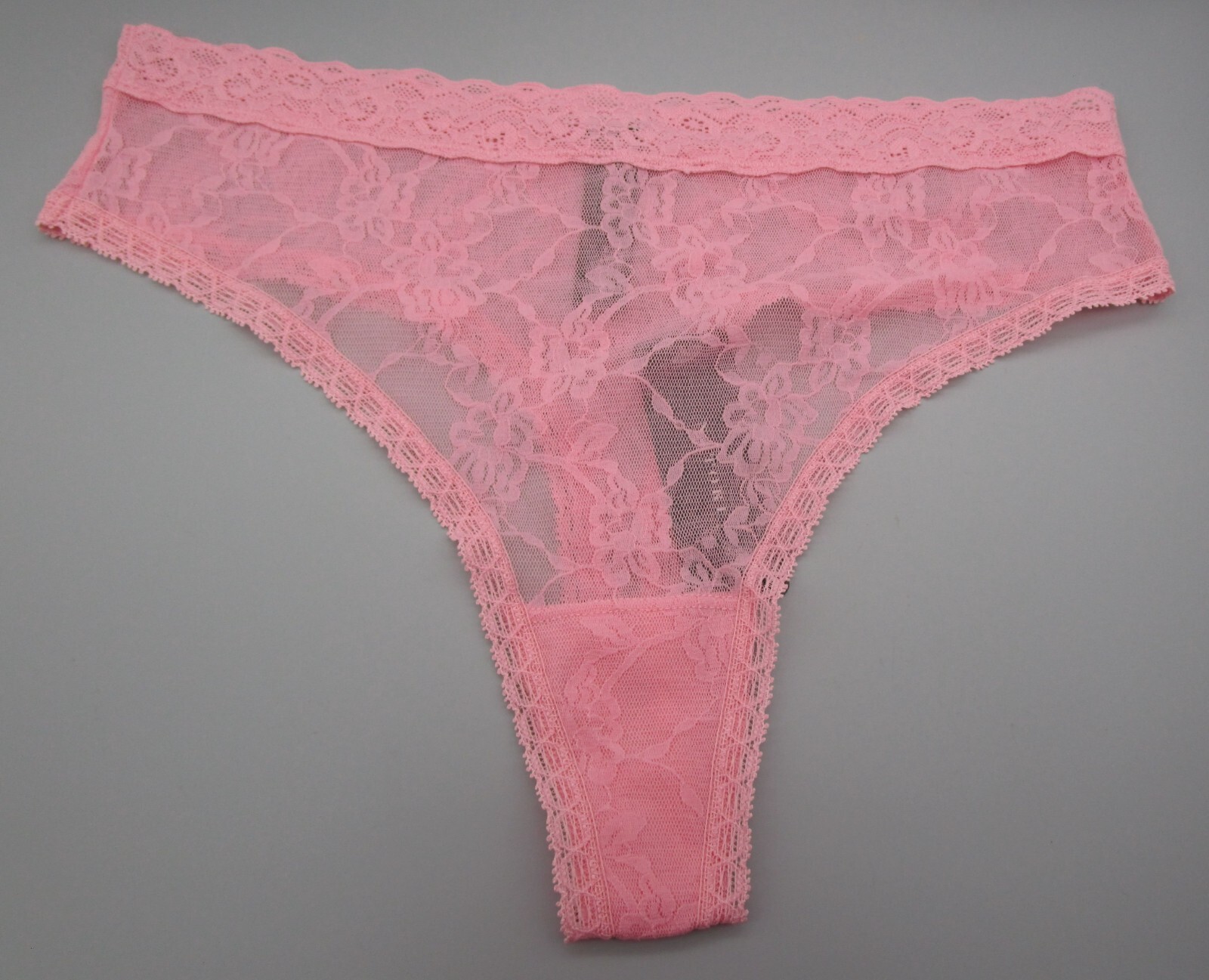 NATORI~ONE SIZE (S-XL)~771303~Rosette Pink BLISS ALLURE Lace Thong