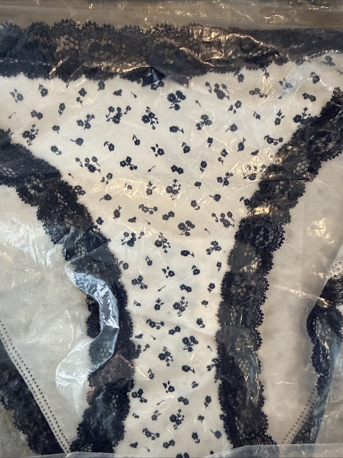 NWT AEROPOSTALE Lot of 3 LACE TRIMMED Bikini Hipster THONG Gray Blue Medium